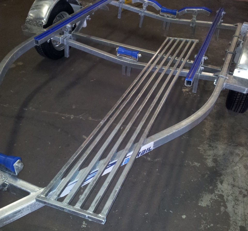 Boat Trailer Walkway easy step system boat trailer steps upcomingcarshq Boat Trailer Walkway easy step system boat trailer steps upcomingcarshq